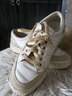 Geox Cream Sneakers with Gold Accents